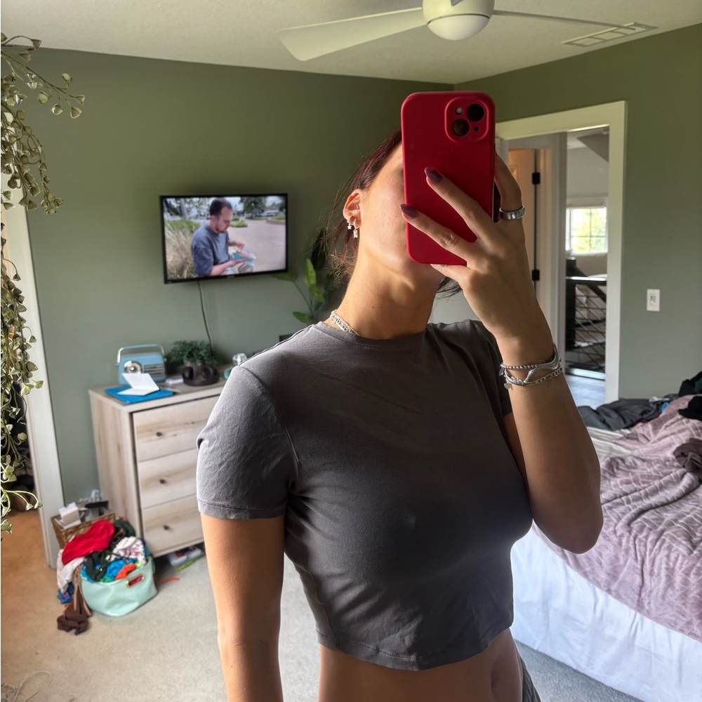 SKIMS Charcoal Short Sleeve Crop Top